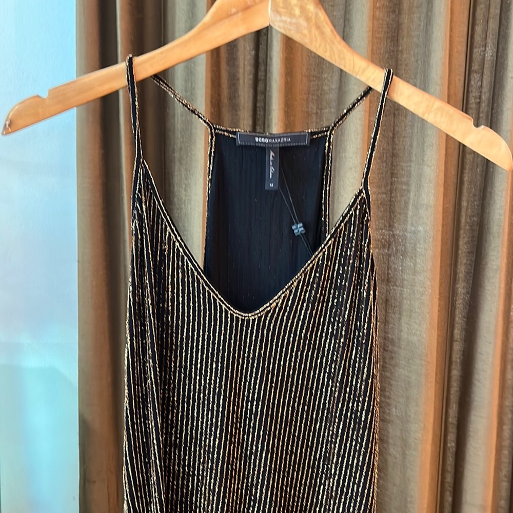 BCBG NWT BLOUSE